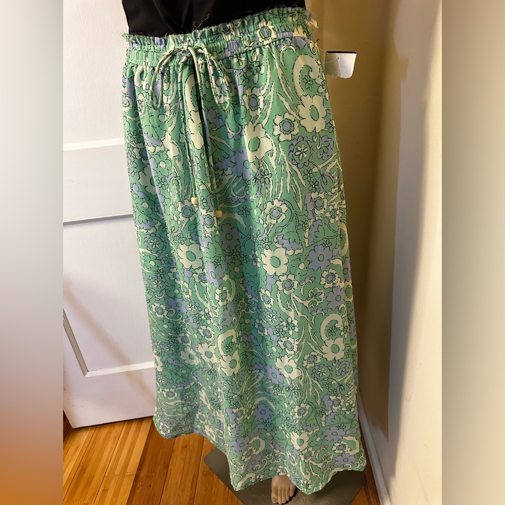 NWT- Her Destiny Womnes' skirts - Picture 4 of 12